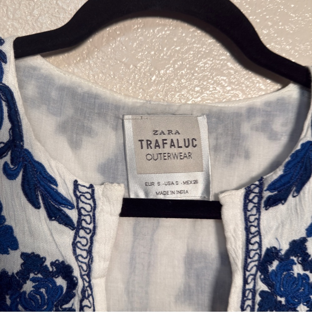 Zara Blue and Cream Boho Embroidered Blouse Jacket Size Small - Picture 8 of 15